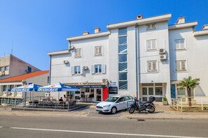 Exterior - Tranquil studio apartment in a dream location just 250 metres from the sandy beach (Crikvenica)