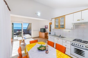 Kühlschrank, Herdplatte, Geschirrspüler