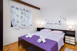 2 habitaciones, escritorio, wifi gratis y ropa de cama 