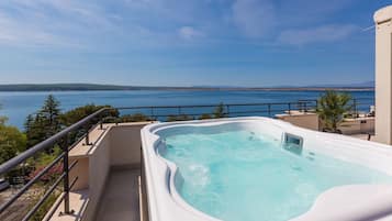 Idromassaggio all'aperto