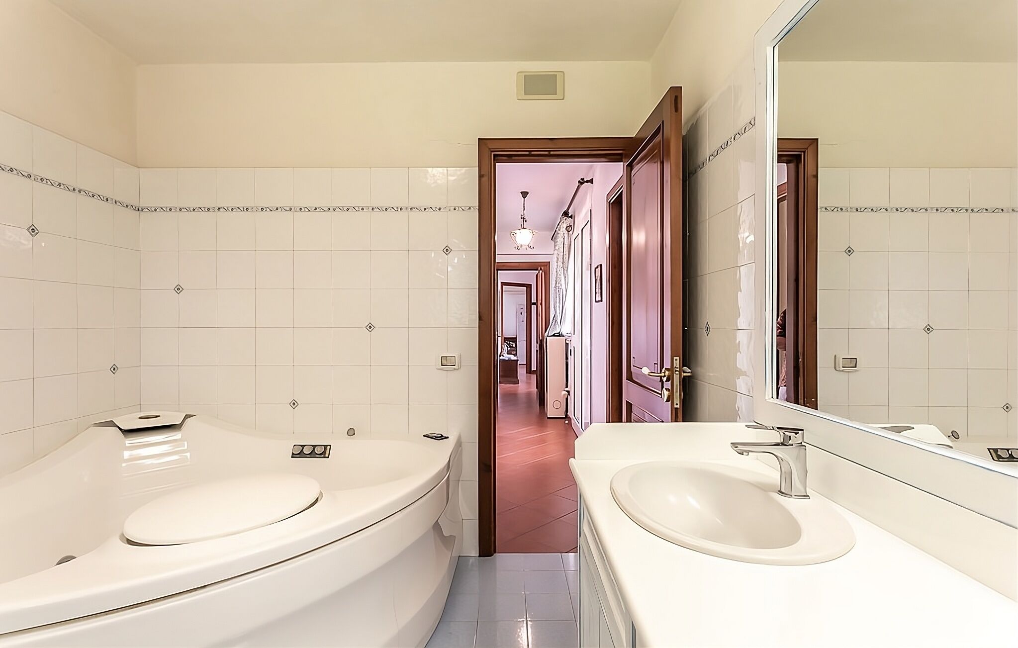 Shower, jetted tub, hair dryer, bidet