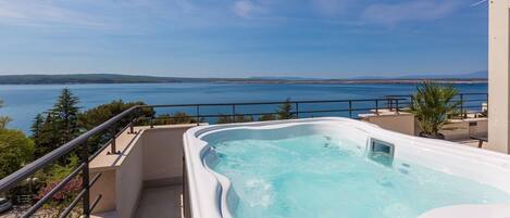 Idromassaggio all'aperto