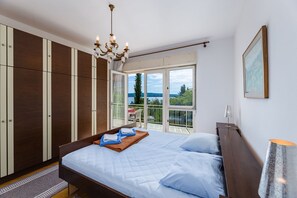 2 habitaciones, escritorio, wifi gratis y ropa de cama 
