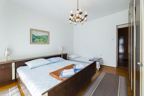 2 Schlafzimmer, Schreibtisch, kostenloses WLAN, Bettwäsche