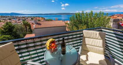 Appartement lumineux à seulement 400 mÚtres de la plage avec une vue imprenable sur la mer et deux vélos