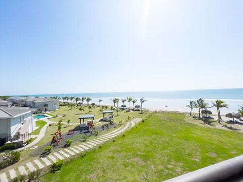 Oceanfront Serenity -V5-3E- 2 bed, 2 bath