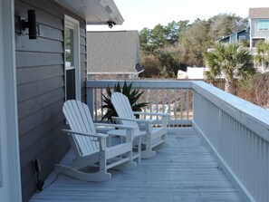 Property grounds - About Time!
 Creekside Coastal Retreat 4BR/3BA in Emerald Isle with golf cart (Emerald Isle)