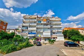 Exterior - Comfortable flat with sea view, air conditioning, WiFi and washing machine (Crikvenica)