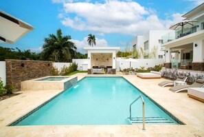Pool - Luxury 5-Bedroom Villa Park #10 - Real Estate Green-band All-Inclusive (Puerto Plata)