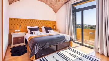 5 chambres, fer et planche Ă repasser, Wi-Fi gratuit, draps fournis