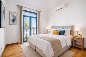 5 bedrooms, iron/ironing board, free WiFi, bed sheets - Villa Harmonie OCV- Comfort and Relax Location (Albufeira)