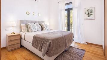 5 habitaciones, tabla de planchar con plancha y wifi gratis