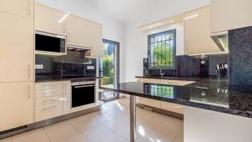 Fridge, microwave, oven, dishwasher