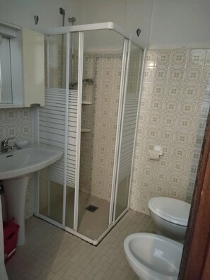 Bathroom - Studio With Shared Pool in Jesolo (Jesolo)