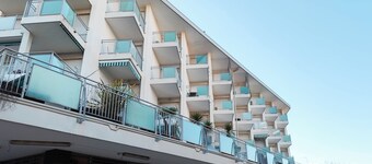 สตูดิโอ อพาร์ตเมนต์ พร้อมสระว่ายน้ำในเจโซโล