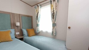 Unclassified image, 4 of 5, button - Tattershall Lakes Country Park - Holiday Accommodation 17807 (Lincoln)
