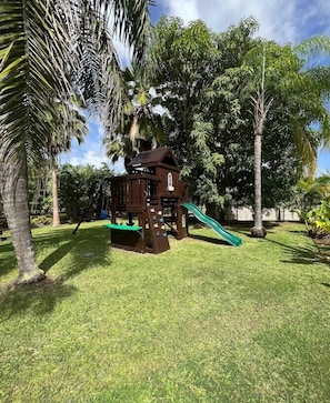 Children’s area - Mullins Beach Villa - Luxury with Private Spa Pool (Battaleys Mews)