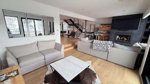 Living area - Entire Luxury Townhome • Modern Design • Stunning Mountain View’s (Vail)