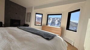 4 bedrooms, iron/ironing board, WiFi, bed sheets - Entire Luxury Townhome • Modern Design • Stunning Mountain View’s (Vail)