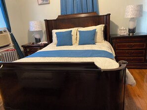 2 habitaciones, tabla de planchar con plancha, wifi y ropa de cama 