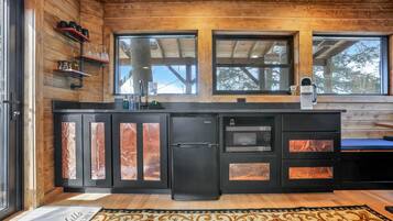 Fridge, microwave, coffee/tea maker, toaster