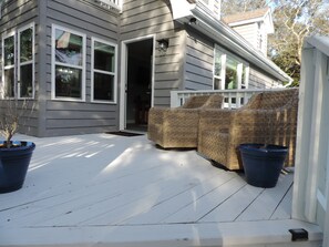 Terrace/patio - Pirates Booty
Sleeps 12, a stunning POOL, and a golf cart for easy beach going! (Emerald Isle)