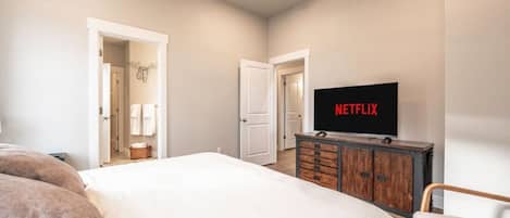 3 bedrooms, internet, bed sheets