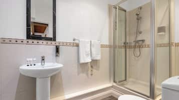 Apartment, Balcony | Bathroom