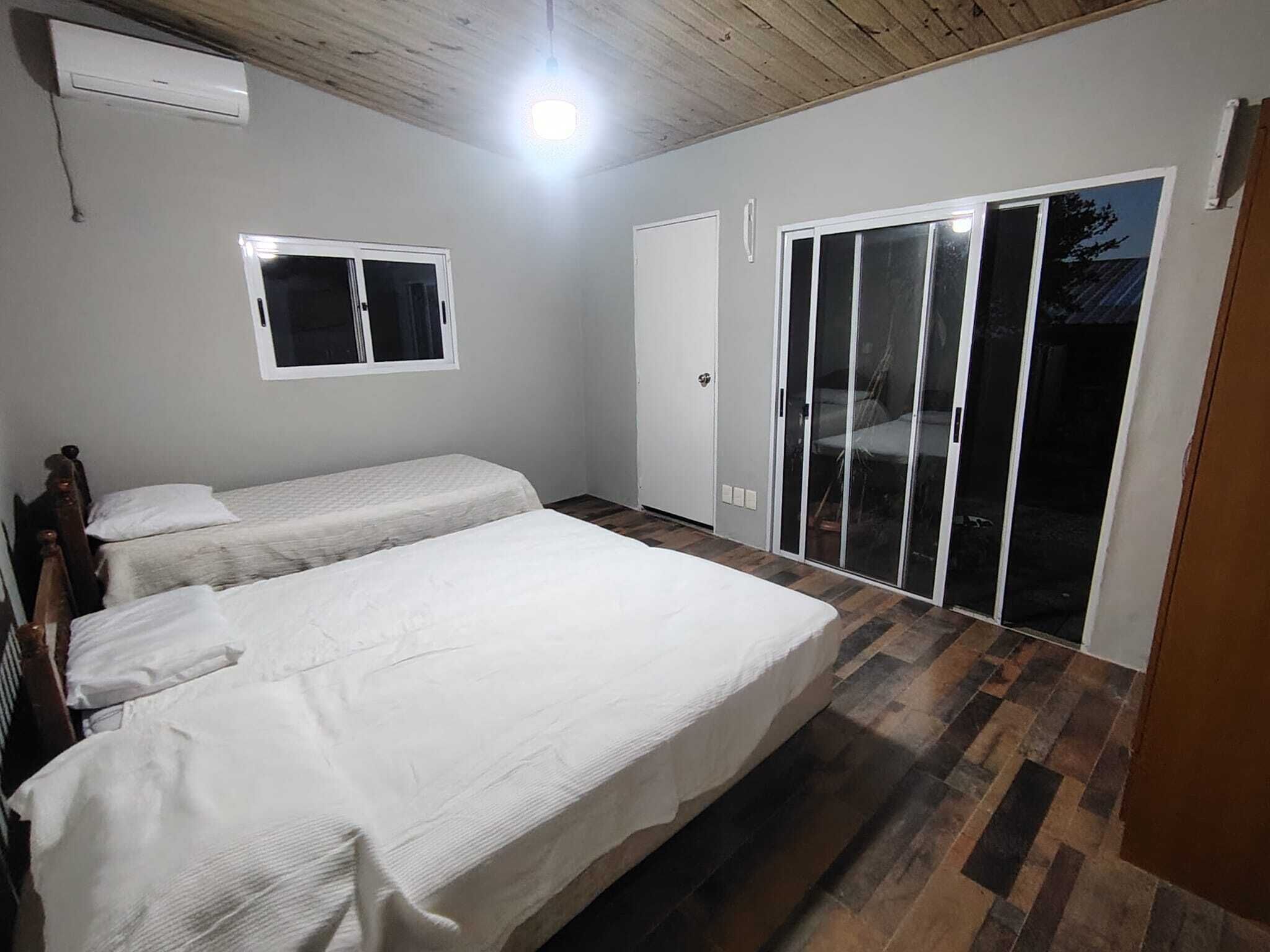 2 bedrooms, bed sheets