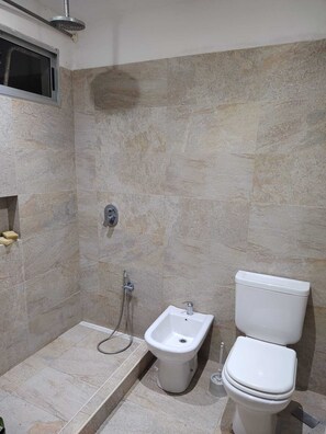 Bidet