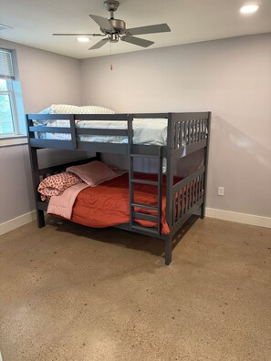 2 chambres, accès Internet, draps fournis