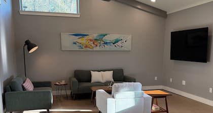 Rare 45-Acre Barndominium Rental in Bastrop – Minutes to Hwy 71 & Austin