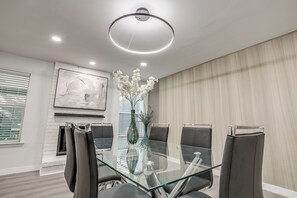 Dining - Luxury Home, Prime Location, Private Outdoor Oasis in The Heart of DFW (Arlington)