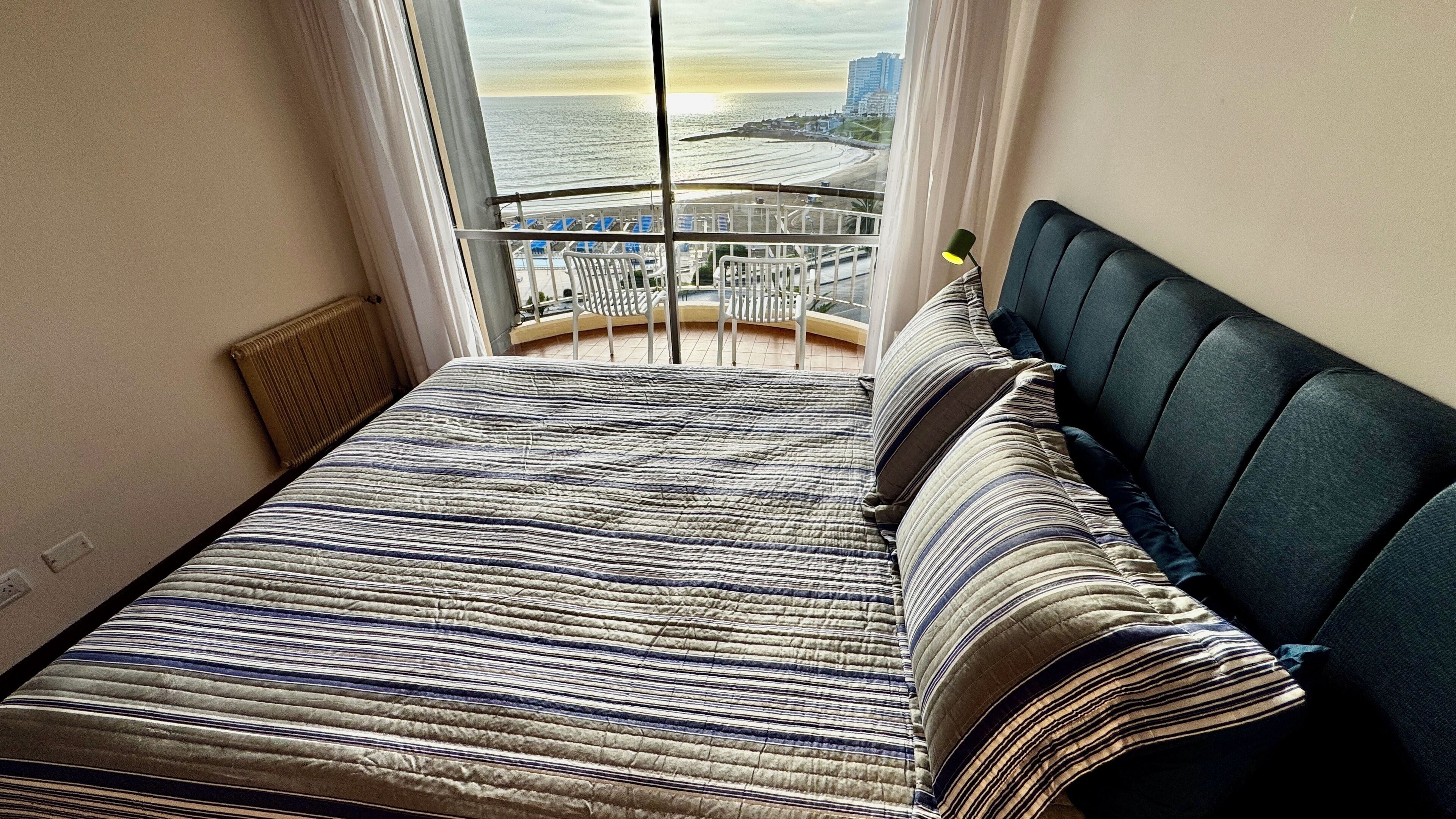 1 slaapkamer, een strijkplank/strijkijzer, wifi, beddengoed