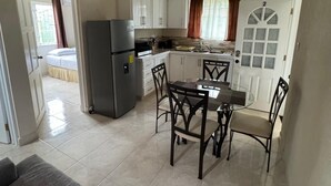 Room - Sakari Ventures Apartments (Bridgetown)
