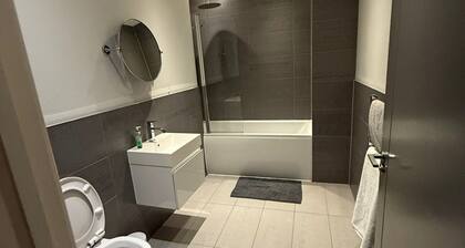 Crown Street Chic Retreat