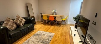 Crown Street Chic Retreat