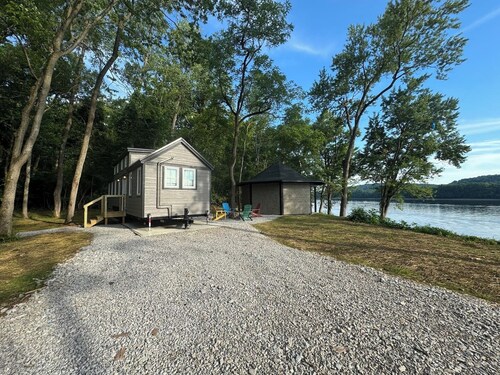 Hagrid's Hut - Harry Potter Riverfront Experience