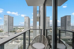 Standard Studio, City View | Balcony - Prime Downtown w Skyline View (Miami)