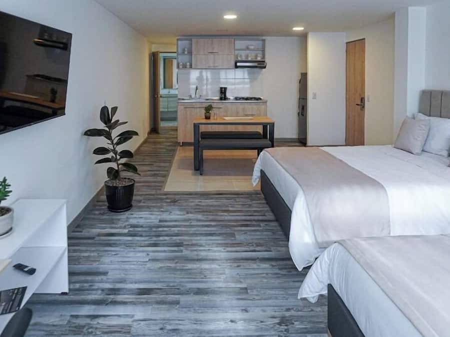 Loft luxo | Cofres nos quartos, cortinas blackout, ferros/tábuas de passar roupa