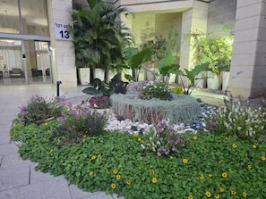 Property grounds - Mini Penthouse by Lake & Light Rail – Neve Gan (Petah Tikva)
