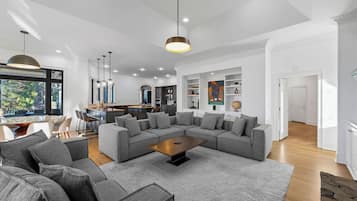 House (Multiple Bedrooms) | Interior