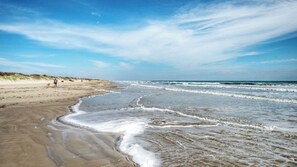 House (3 Bedrooms) | Interior - Port Aransas Home With Boardwalk Beach Access, Private Pool & Sunset Views Coastal Commons by Avantstay (Port Aransas)