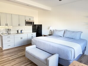 1 slaapkamer, een strijkplank/strijkijzer, wifi