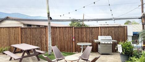 屋外ダイニングエリア