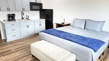 1 slaapkamer, een strijkplank/strijkijzer, reisbedje, wifi