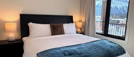 3 habitaciones, tabla de planchar con plancha, cuna de viaje y wifi