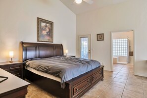 3 bedrooms, iron/ironing board, WiFi, bed sheets - 3-bedroom spacious house in cool Phoenix with refreshing AC (Phoenix)