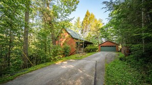 Property grounds - The WoodView Hideaway | Hot Tub, Game Room & MORE! (Townsend)
