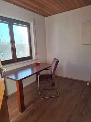 Unclassified image, 2 of 10, button - Vacation apartment in a quiet, natural location (Reinheim)